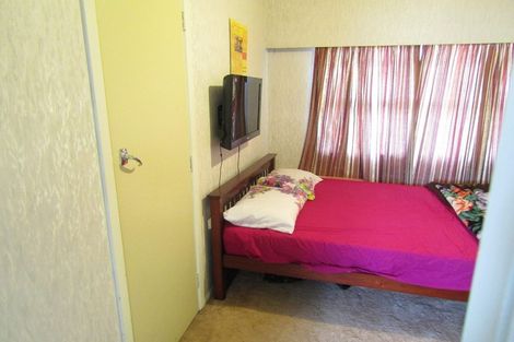 Photo of property in 98 Gray Avenue, Mangere East, Auckland, 2024