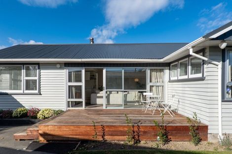 Photo of property in 15 Whitehall Street, Mairehau, Christchurch, 8013