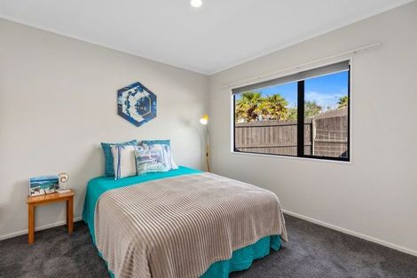 Photo of property in 38 Katerini Grove, Papamoa Beach, Papamoa, 3118