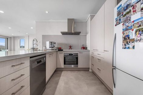 Photo of property in 12/72e Devonport Road, Tauranga, 3110