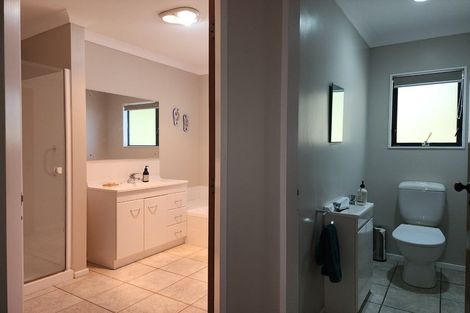 Photo of property in 3 Gybe Place, Whitby, Porirua, 5024