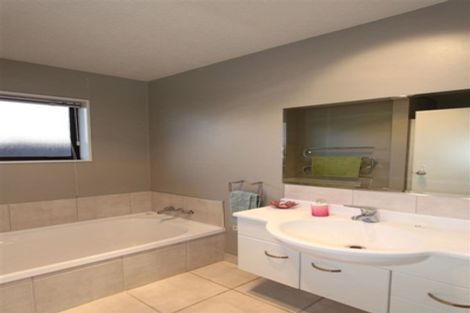 Photo of property in 26 Kirsten Place, Parklands, Christchurch, 8083