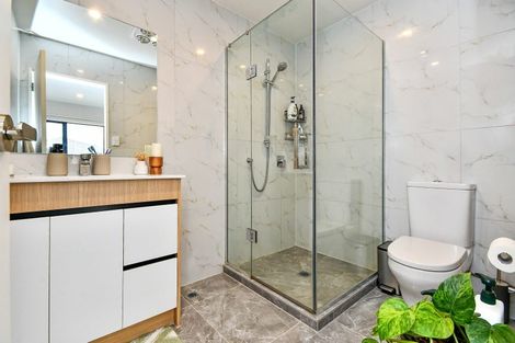Photo of property in 4 Freshland Drive, Flat Bush, Auckland, 2019
