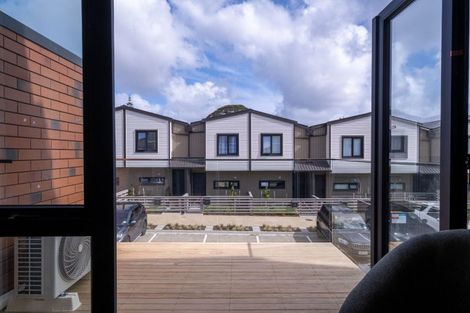 Photo of property in 14 Te Puketoka Lane, Mangere, Auckland, 2022