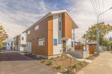 Photo of property in 137 Geraldine Street, Edgeware, Christchurch, 8013