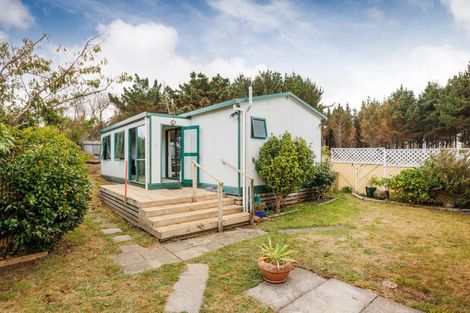 Photo of property in 1 Seabury Avenue, Foxton Beach, Foxton, 4815