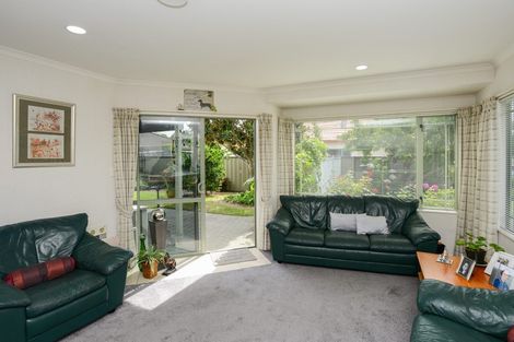 Photo of property in 12 Flemington Place, Taradale, Napier, 4112