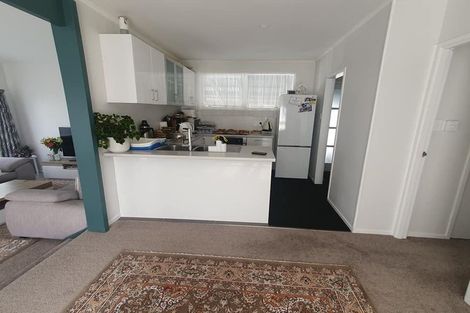 Photo of property in 33 Patts Avenue, Glendene, Auckland, 0602