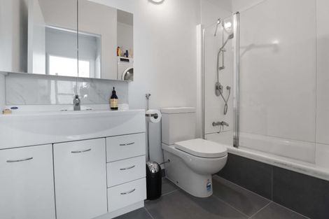 Photo of property in Hobson Court Flats, 23/70u Hobson Street, Thorndon, Wellington, 6011