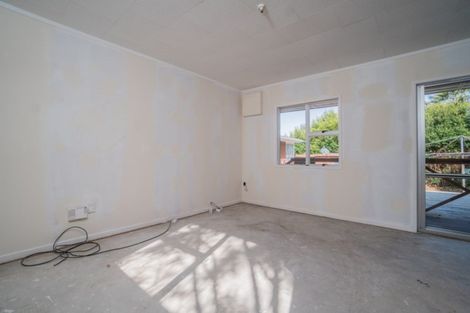 Photo of property in 41 Parrs Cross Road, Henderson, Auckland, 0612