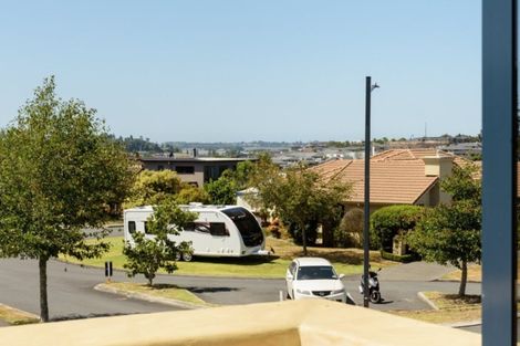 Photo of property in 102 Merriman Place, Pyes Pa, Tauranga, 3112