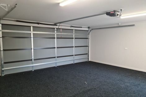 Photo of property in 10 Lussa Close, Broomfield, Christchurch, 8042