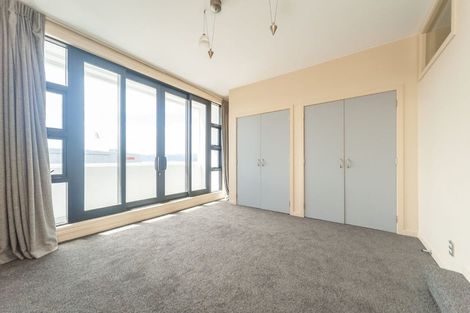 Photo of property in Endeavour Apartments, 125u8 Thorndon Quay, Pipitea, Wellington, 6011