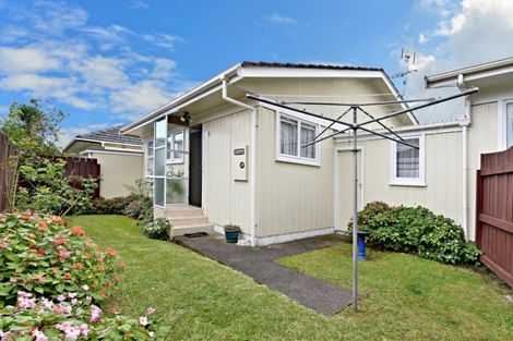 Photo of property in 2/4 Menary Street, Papakura, 2110
