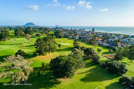 Photo of property in 16 Berwick Place, Mount Maunganui, 3116