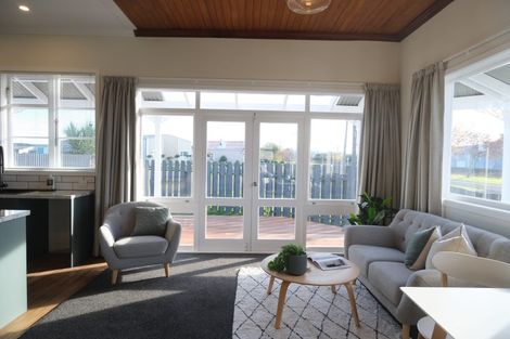 Photo of property in 53 Elles Road, Otautau, 9610
