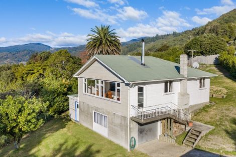 Photo of property in 96 Moenui Road, Havelock, Picton, 7281
