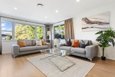 Photo of property in 2 Imatra Place, Sunnyhills, Auckland, 2010