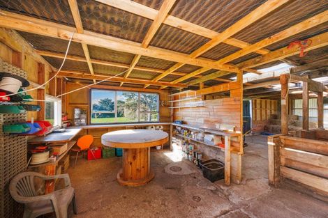 Photo of property in 34 Hazelhurst Line, Kelvin Grove, Palmerston North, 4470