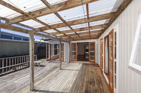 Photo of property in 81 Glen Road, Raumati South, Paraparaumu, 5032