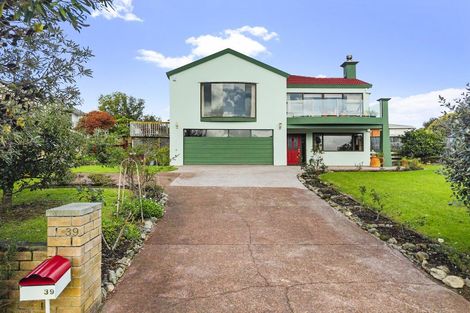 Photo of property in 39 Alec Craig Way, Gulf Harbour, Whangaparaoa, 0930