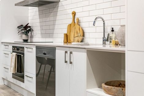 Photo of property in 305/2 Onepu Road, Kilbirnie, Wellington, 6022