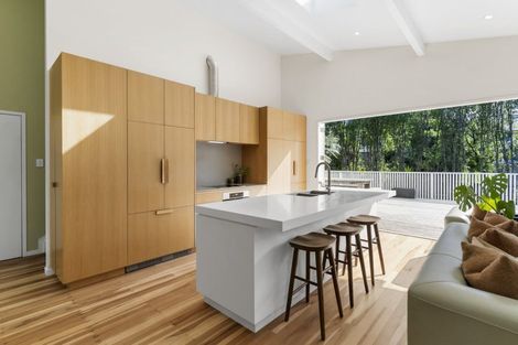 Photo of property in 115 Beach Haven Road, Beach Haven, Auckland, 0626