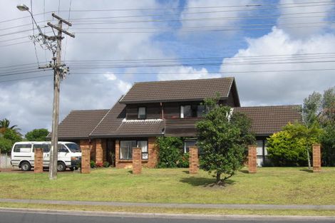 Photo of property in 64 Sunset Road, Unsworth Heights, Auckland, 0632