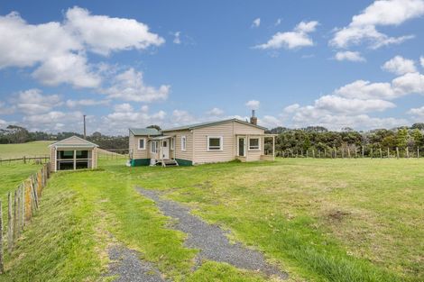 Photo of property in 56a Coster Road, Muriwai, Waimauku, 0881