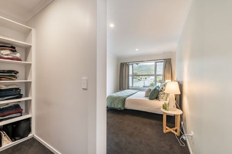 Photo of property in 2 Ronalds Way, Taita, Lower Hutt, 5011