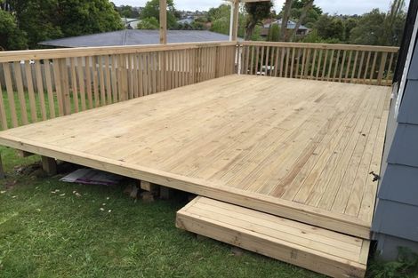 Photo of property in 14 Imperial Place, Henderson, Auckland, 0612