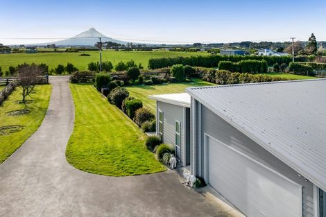 Photo of property in 484 Turuturu Road, Hawera, 4674