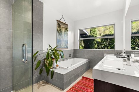 Photo of property in 257 Black Barn Road, Havelock North, 4294