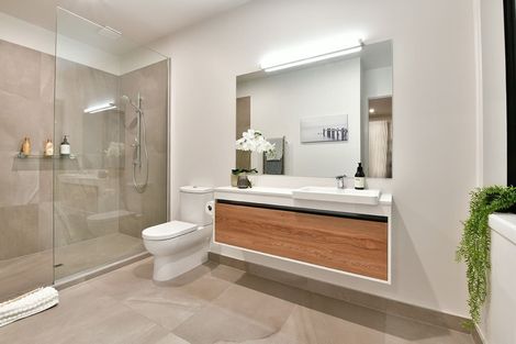 Photo of property in 240 Hillcrest Road, Wainui, 0931