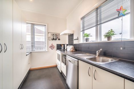 Photo of property in 27 Gadsby Street, Avalon, Lower Hutt, 5011