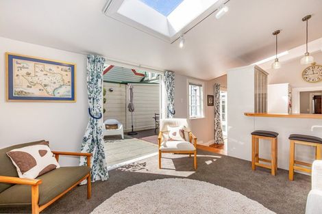 Photo of property in 194 Sydney Street West, Thorndon, Wellington, 6011