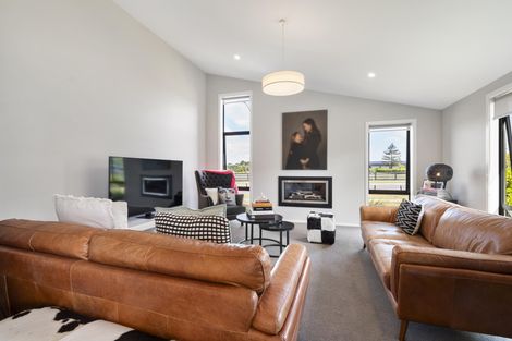 Photo of property in 144 Pharazyn Street, Maewa, Feilding, 4702
