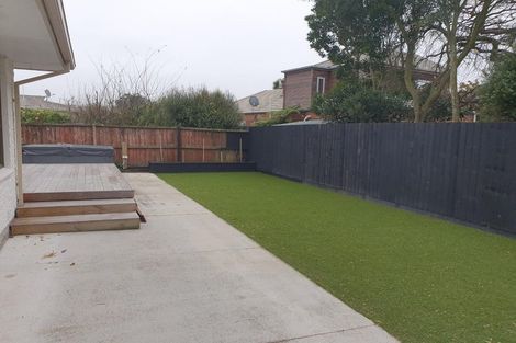 Photo of property in 12 Camrose Place, Ilam, Christchurch, 8041