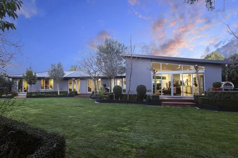 Photo of property in 19 Hadlow Place, Burnside, Christchurch, 8041