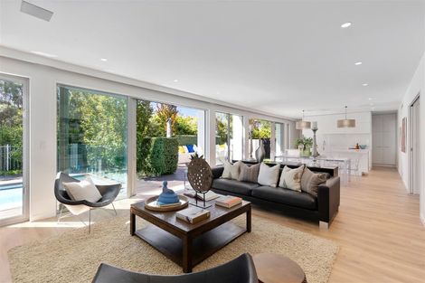 Photo of property in 7 Nightingale Place, Papanui, Christchurch, 8053