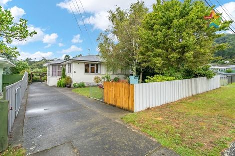 Photo of property in 5 Kowhai Street, Wainuiomata, Lower Hutt, 5014