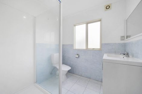 Photo of property in 23a Margan Avenue, New Lynn, Auckland, 0600