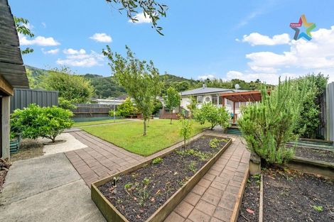 Photo of property in 5 Kowhai Street, Wainuiomata, Lower Hutt, 5014