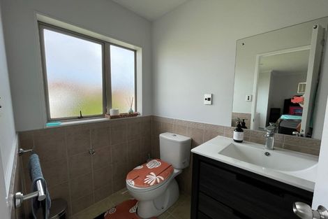 Photo of property in 15 Maypark Crescent, Flat Bush, Auckland, 2016
