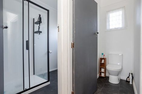 Photo of property in 3 Victoria Avenue, Dannevirke, 4930