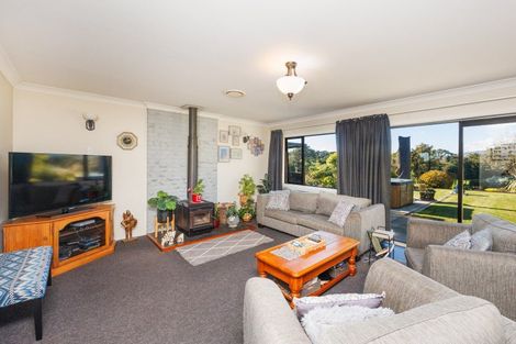 Photo of property in 34 Hazelhurst Line, Kelvin Grove, Palmerston North, 4470