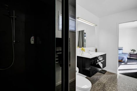 Photo of property in 6 Pebble Beach Court, Waiwhakaiho, New Plymouth, 4312