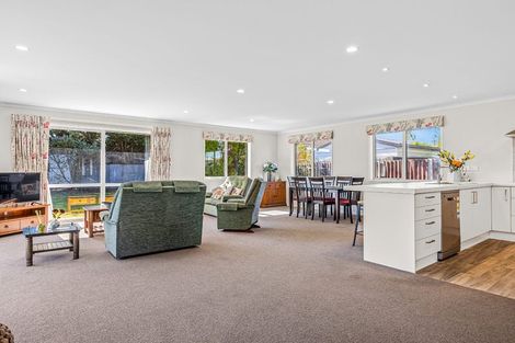 Photo of property in 61 Vivian Street, Burwood, Christchurch, 8083