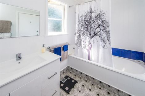 Photo of property in 86 Manuka Street, Castlecliff, Whanganui, 4501