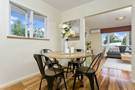 Photo of property in 2/22 Hart Road, Hauraki, Auckland, 0622